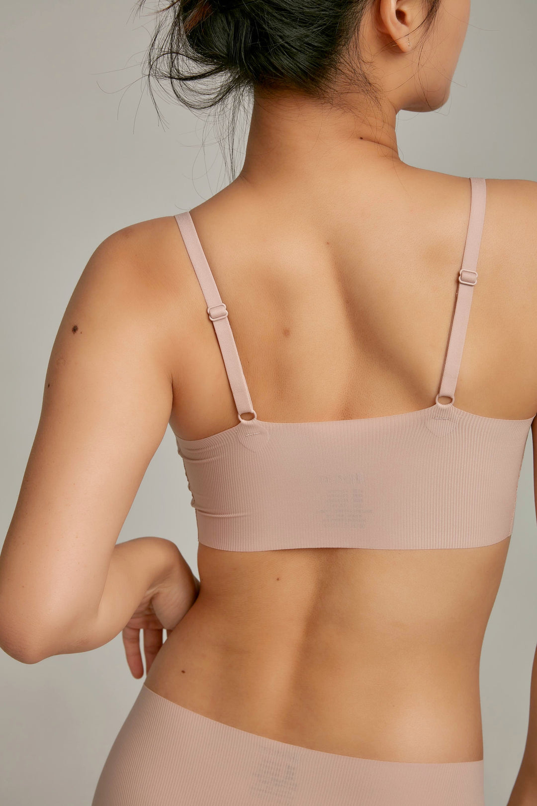 エアリー細紐スクープブラ 上下セット｜ベージュ